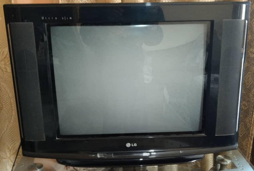 LG Color Tv and Sumsang DVD Player 1