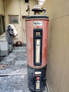 Gas Geyser 35 Gallon Good Condition perfect working