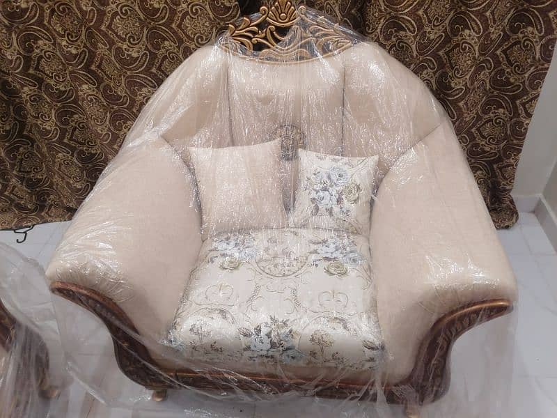 taj Sofa Set for Sale 3