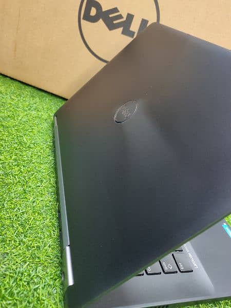Dell laptop Ultrabook professional series 3