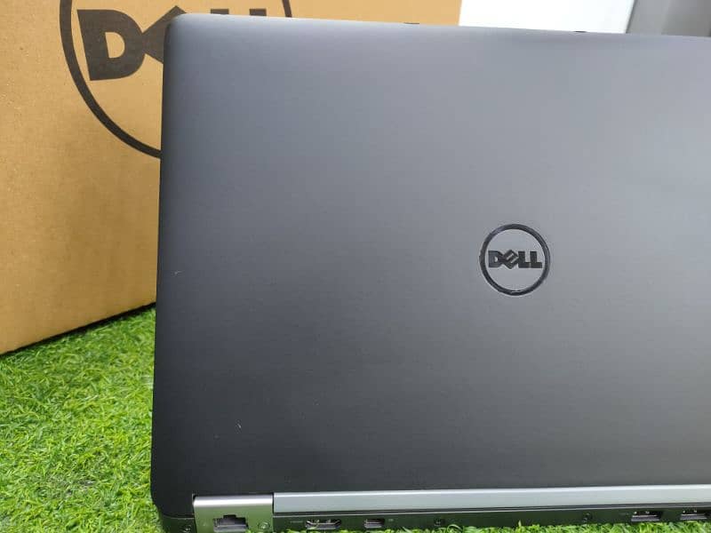 Dell laptop Ultrabook professional series 4
