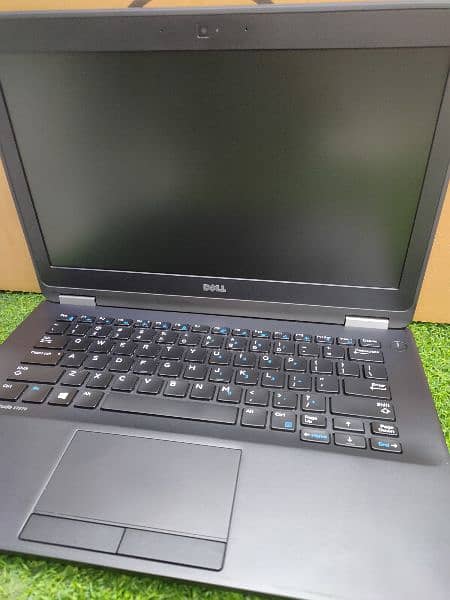 Dell laptop Ultrabook professional series 5