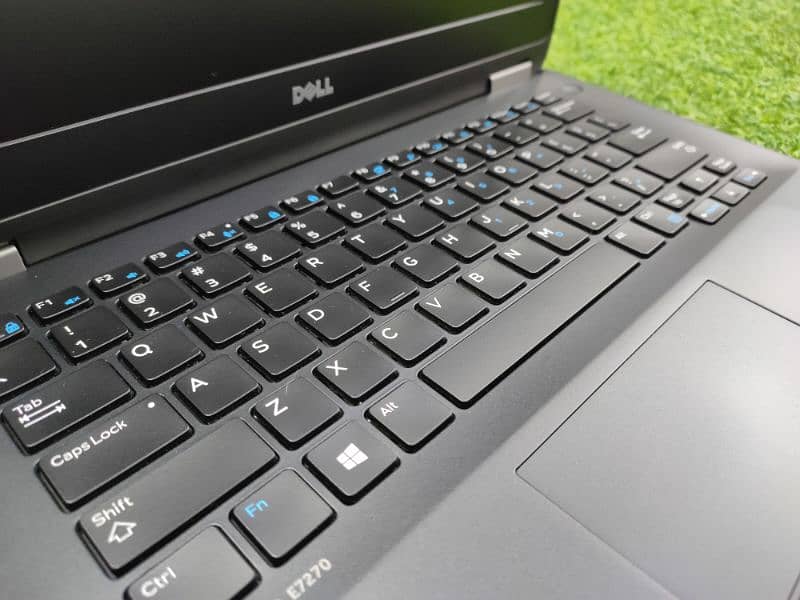 Dell laptop Ultrabook professional series 9