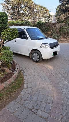 Daihatsu esse 2011 / 14