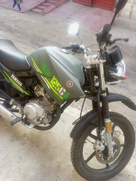 yamaha ybr g grey colour 5