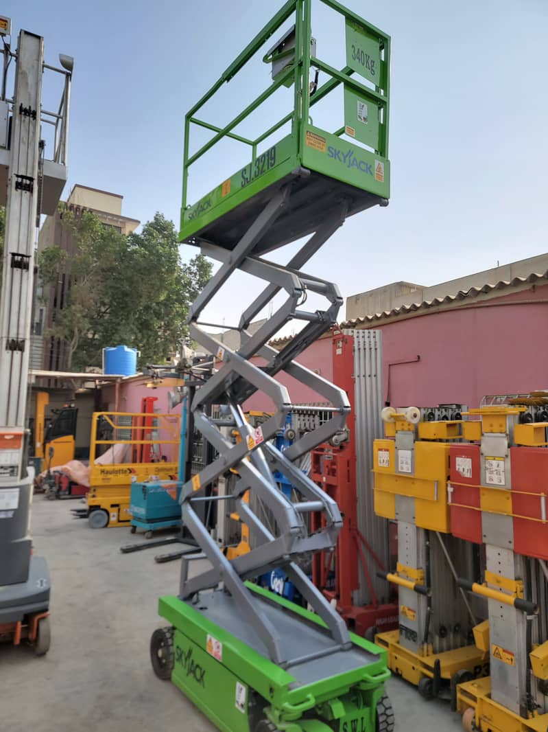 SKYJACK SJ-3219 25Ft Aerial Platform Scissor Lift / Man Lift for Sale 5