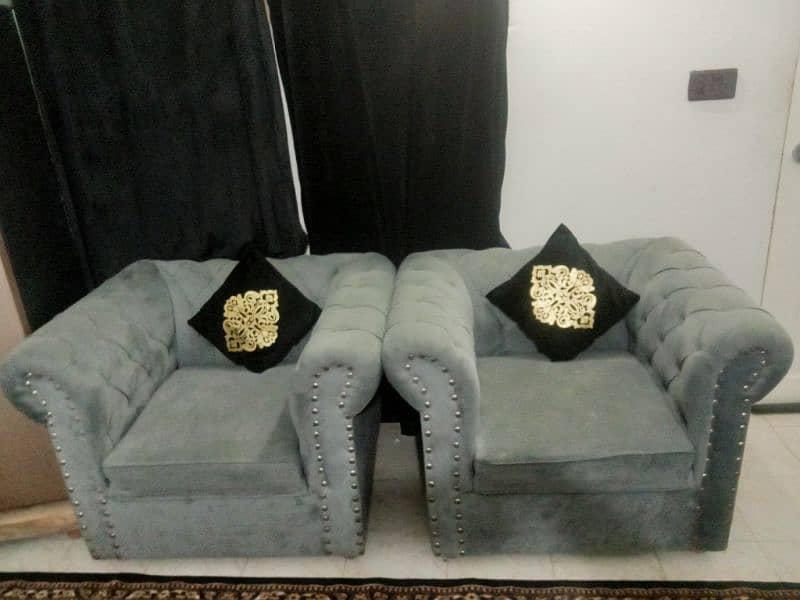 5 seater sofa used only 3,4 month 1