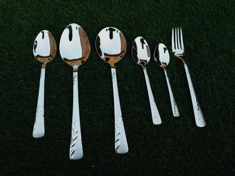 Handmade Spoon and Fork Cutlery Set – 29 Pieces of Stainless Steel 1