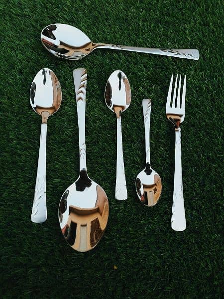 Handmade Spoon and Fork Cutlery Set – 29 Pieces of Stainless Steel 2