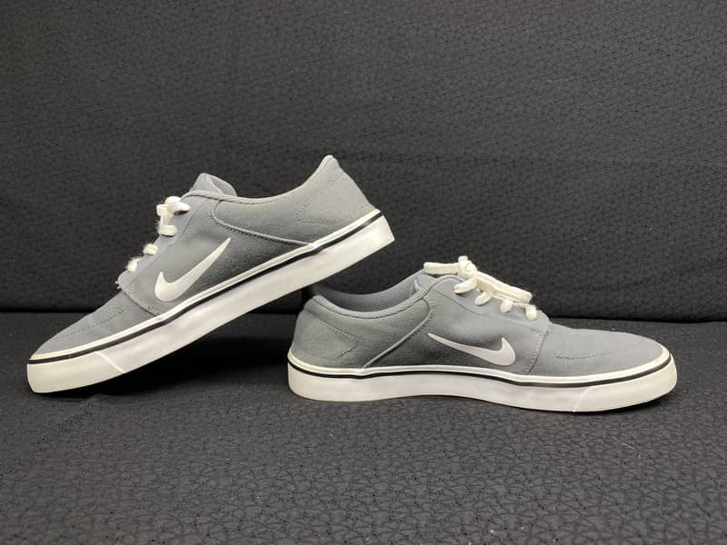 Original Nike's branded Shoe collection 9
