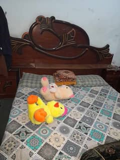 Bed Set , Mattress with Matching Dressing Table