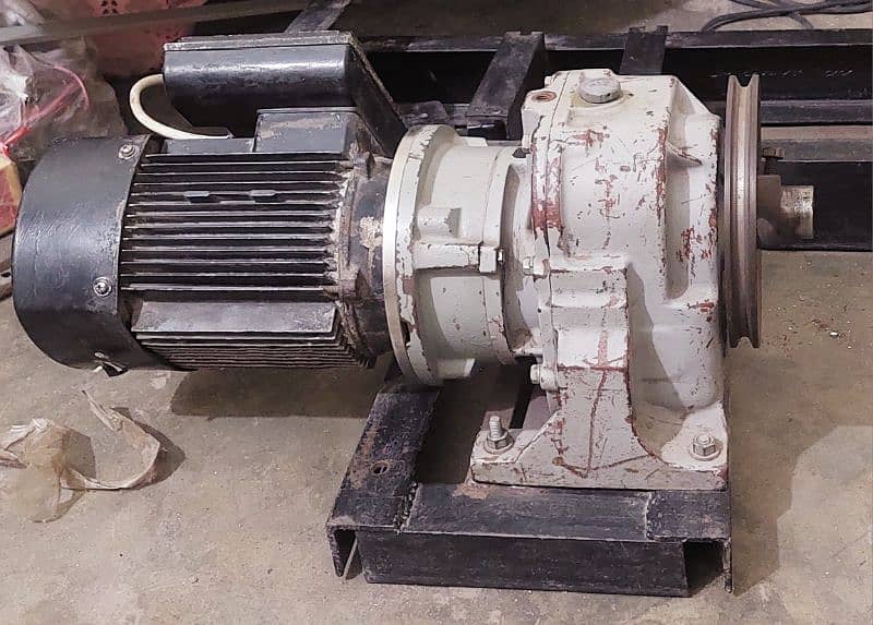 gearbox with single phase motor 0
