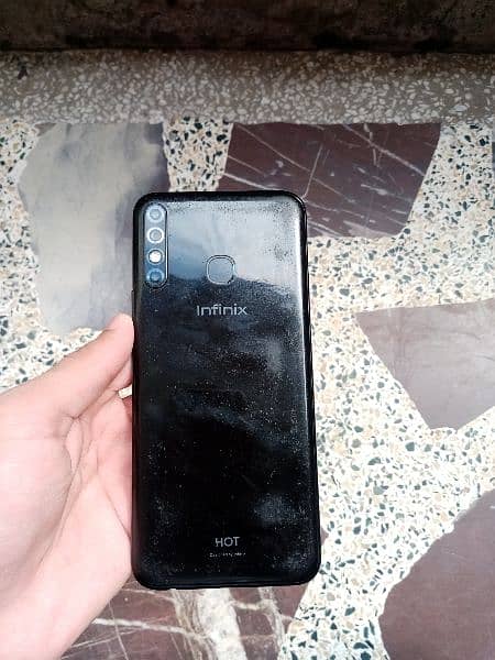 Infinix hot 8 0