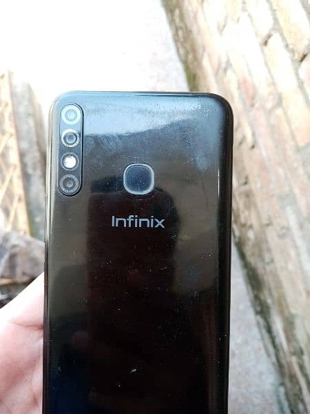 Infinix hot 8 2