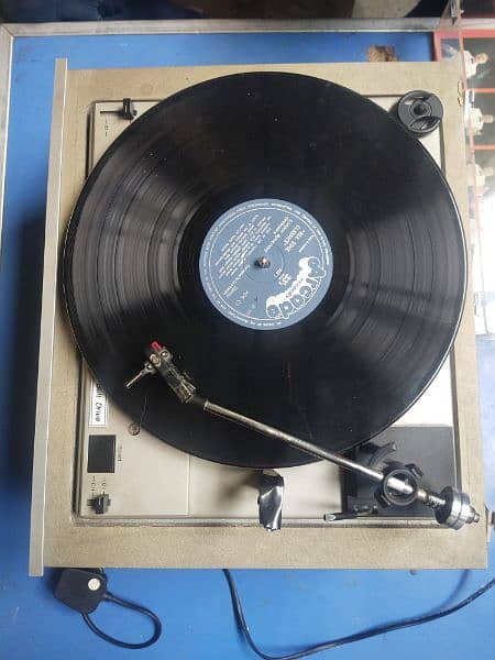 RECORD PLAYER and GRAMOPHONE/ TAPE RECORDER 3