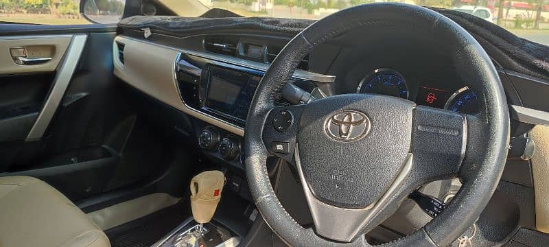 Toyota Altis Grande Sunroof CVTI 1.8 (Full Options) 6