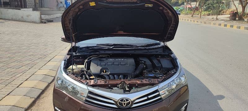 Toyota Altis Grande Sunroof CVTI 1.8 (Full Options) 18