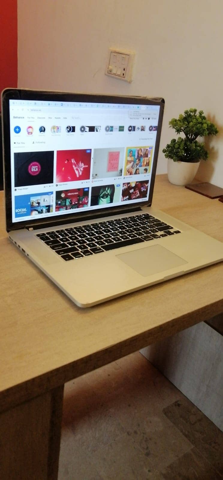 Apple Macbook Pro 15 inch 2015 retina core i7 16gb 256gb Flash Drive 3