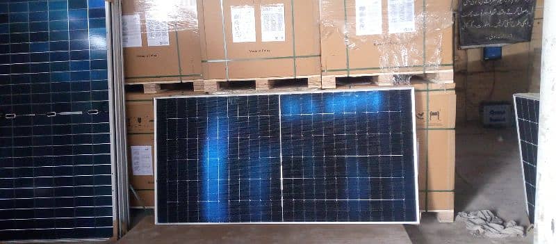 Jinko N Type Bifical Solar Panels  585 watt 2