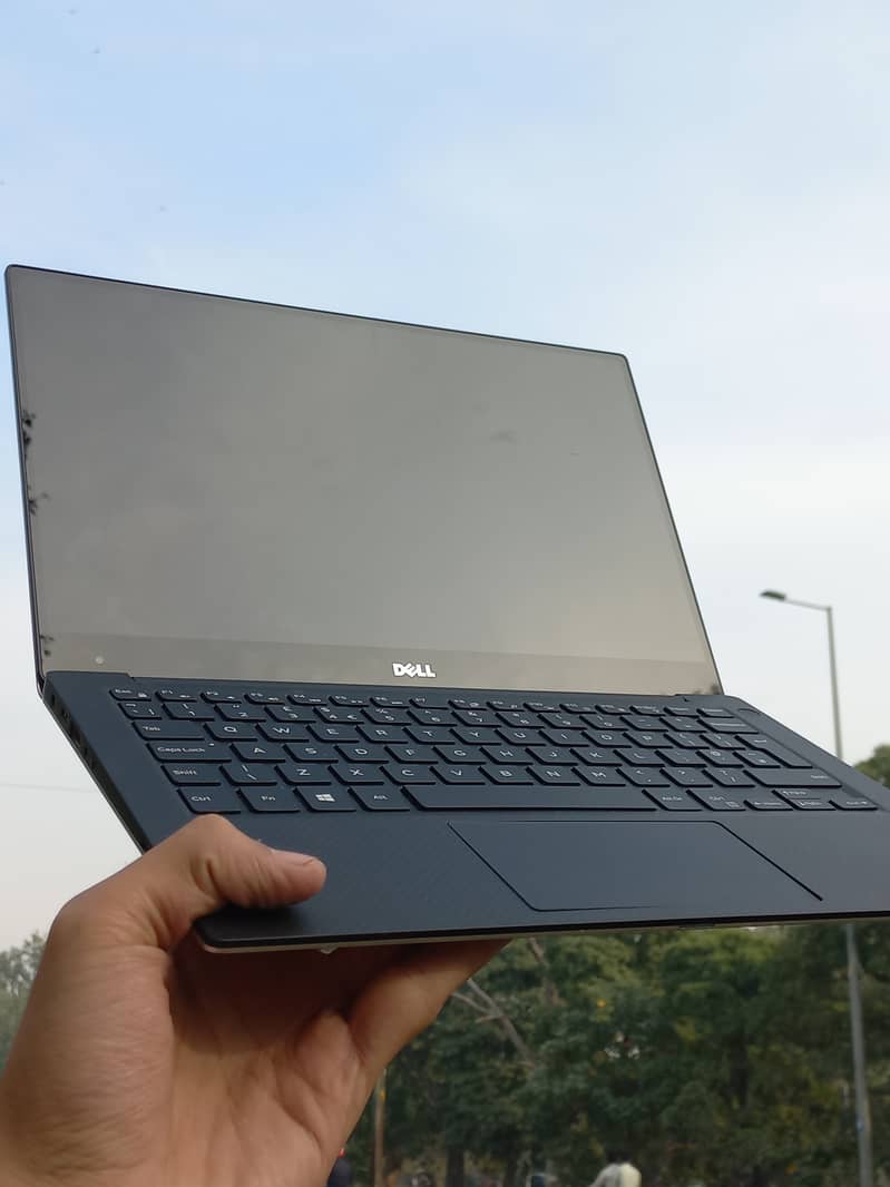 dell xps 13 9360 core i5 7th gen 4k touch screen :03018531671 3