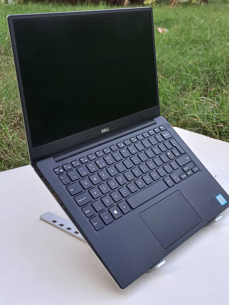 dell xps 13 9360 core i5 7th gen 4k touch screen :03018531671 6