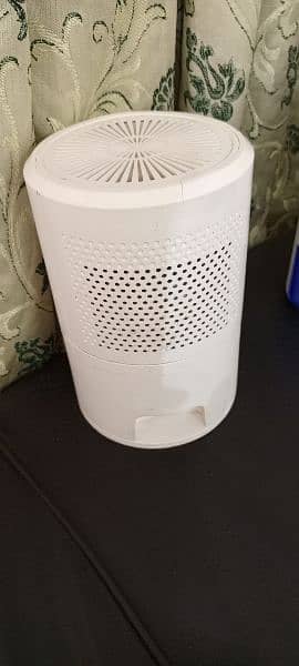 Mini dehumidifier For Bathroom 900ml 1