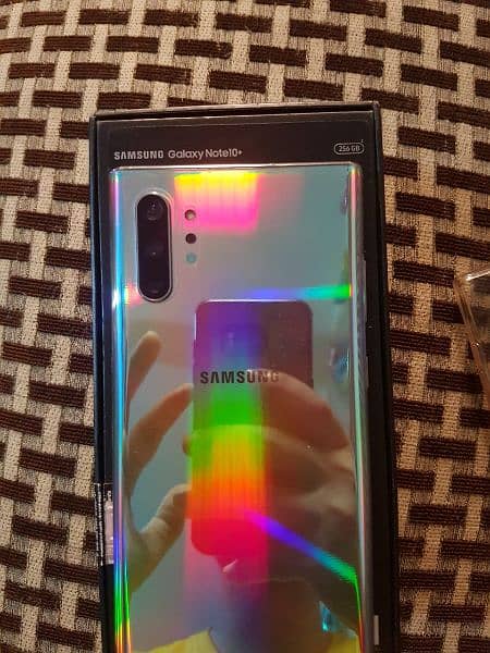 Samsung Galaxy Note10+ with Box 12