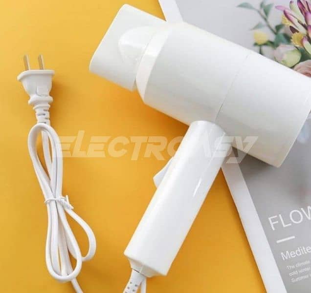 Small Hair Dryer (High Quality) 1