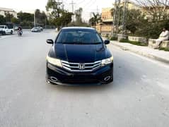 selling my: Honda city Aspire 1.5 i-VTEC 2015 
Totally Non- Accidental