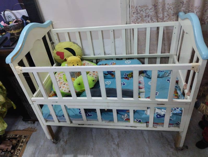 Kids wooden bed with Jhoola (Child Crib) 3
