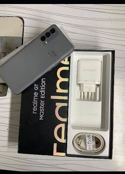 realme gt Master edition with complete box and charger 8/128 4