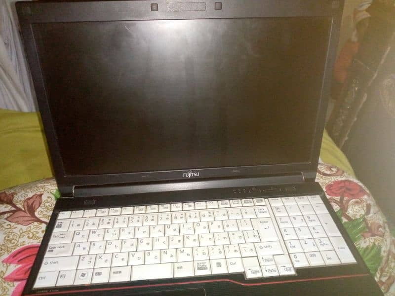 Fujitsu laptop 1