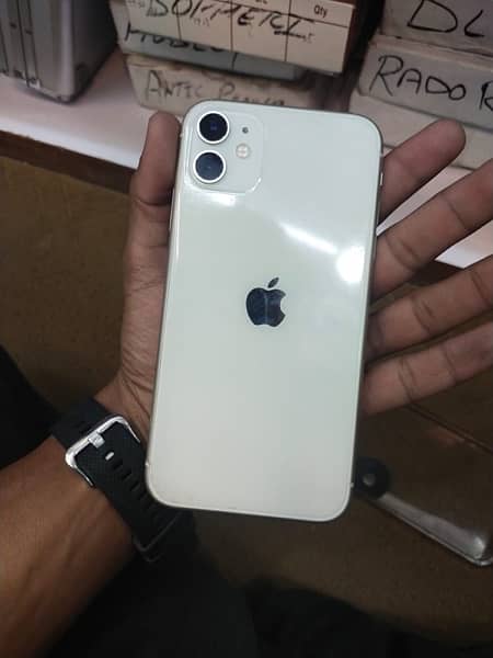 iphone 11 white colour non pta sale and exchange 0