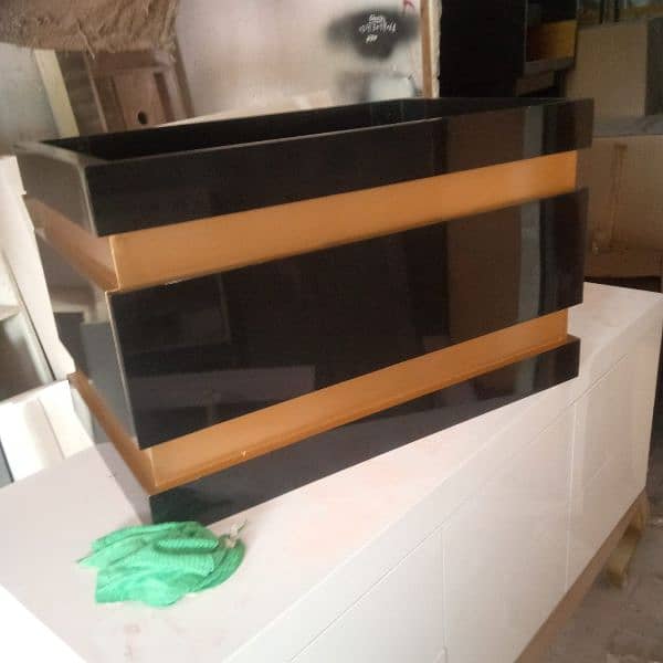 Designer Corian and PVC Vanities and modern   jacuuzi'' 9