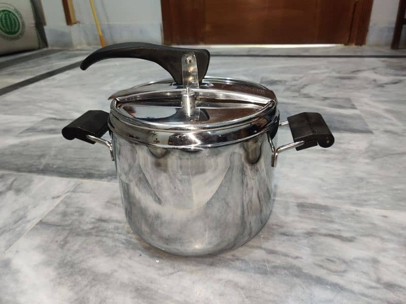 SET STAINLESS STEEL BARTON IMPORTED BRANDS LAGOSTINA 4