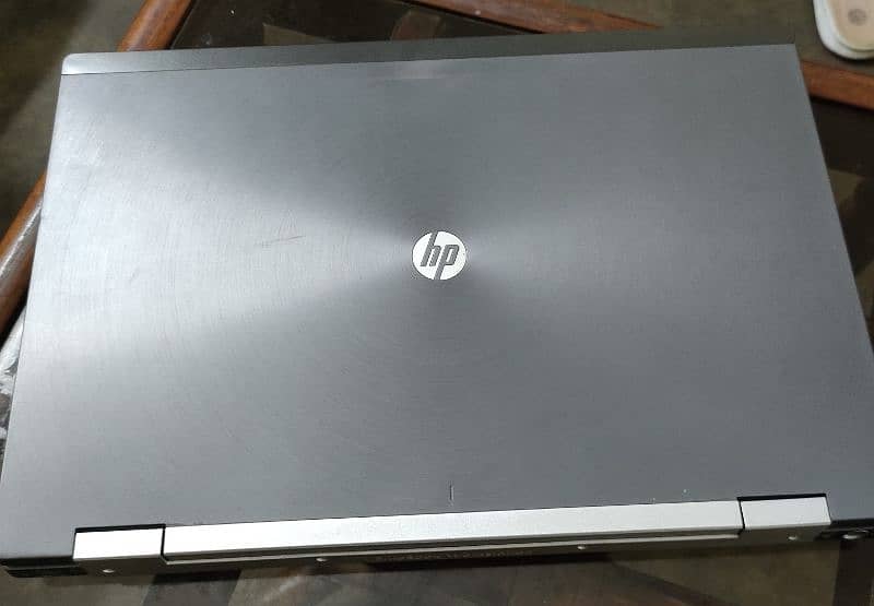 HP ELITE BOOK 8570w 0