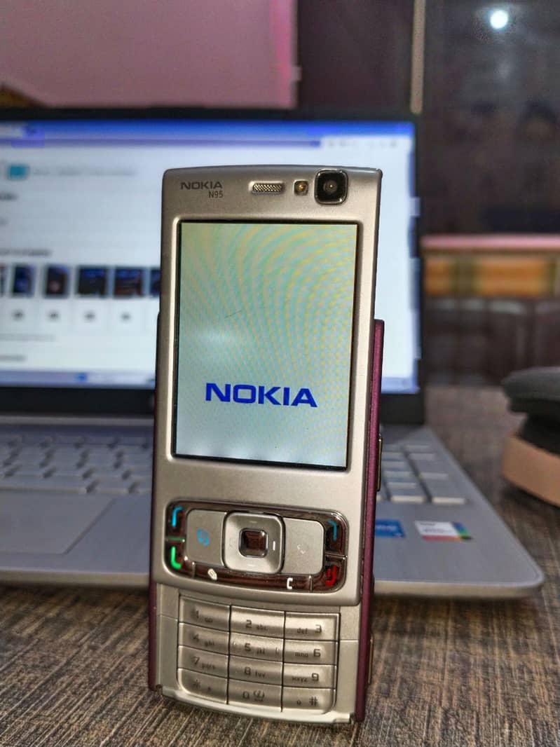 NOKIA N95 Excellent Condition PTA Approved 5