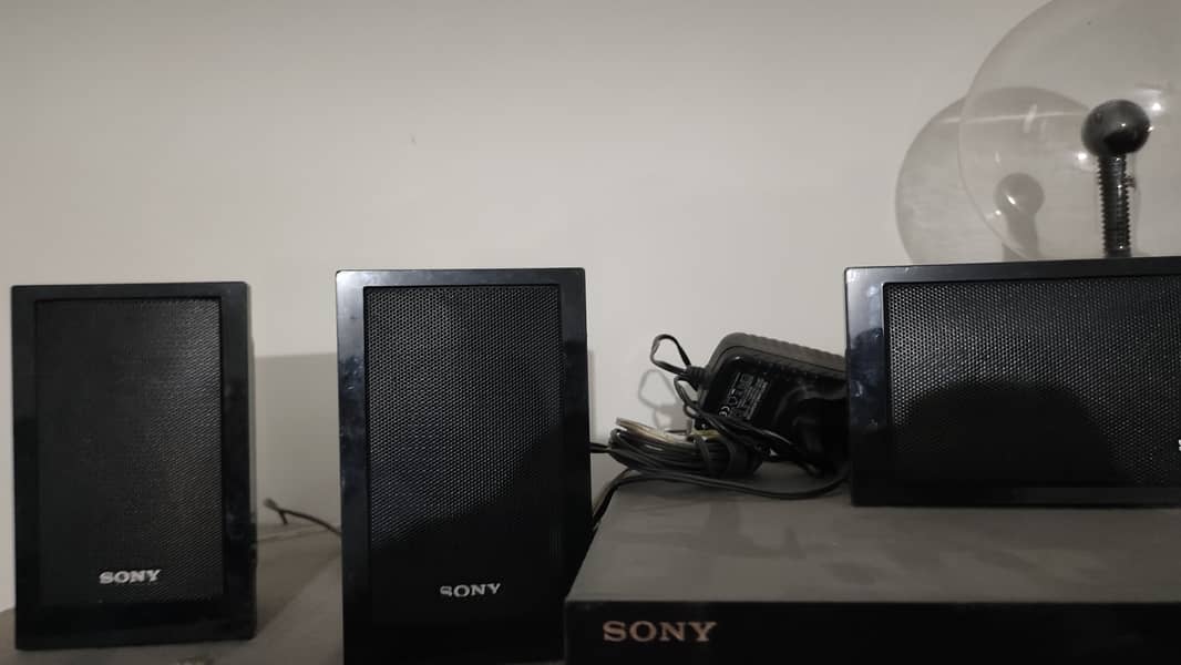 Sony Home Theatre 5.1 Dav-DZ330 Condition 10/10 Imported product 2