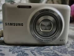 Samsung ES95 Digital Camera With Box