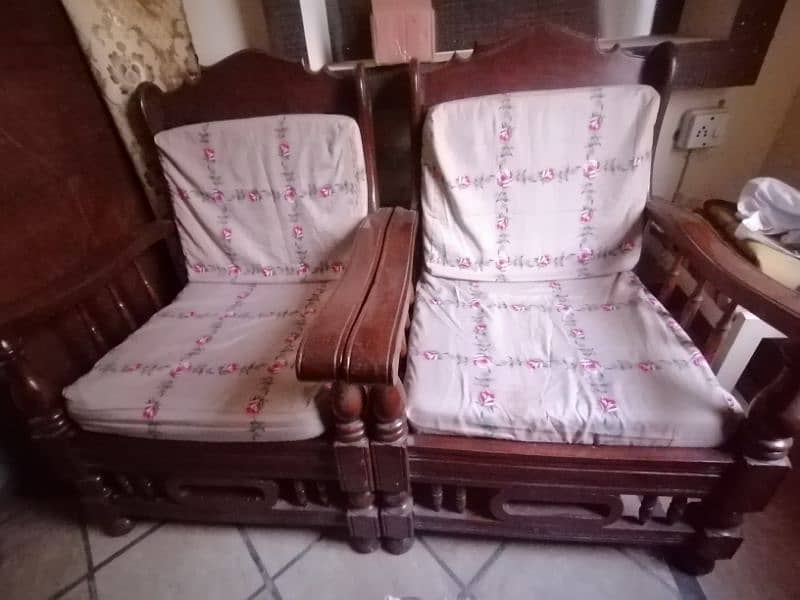 DIYAAR WOOD OLD STYLE 5 SEATER SOFA SET FOR SALE | EXCELLENT CONDITION 6
