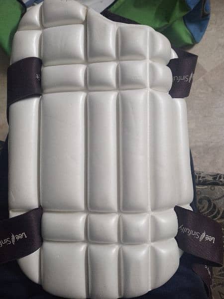 Used cricket kit 9