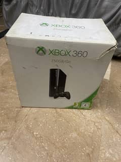 Xbox 360 with all accessories and 170 + games