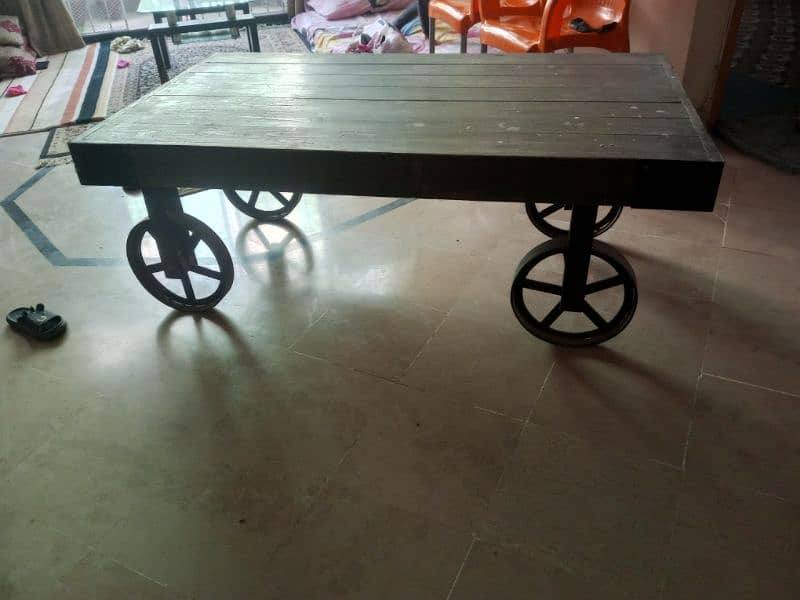 Big antique Center Table 0