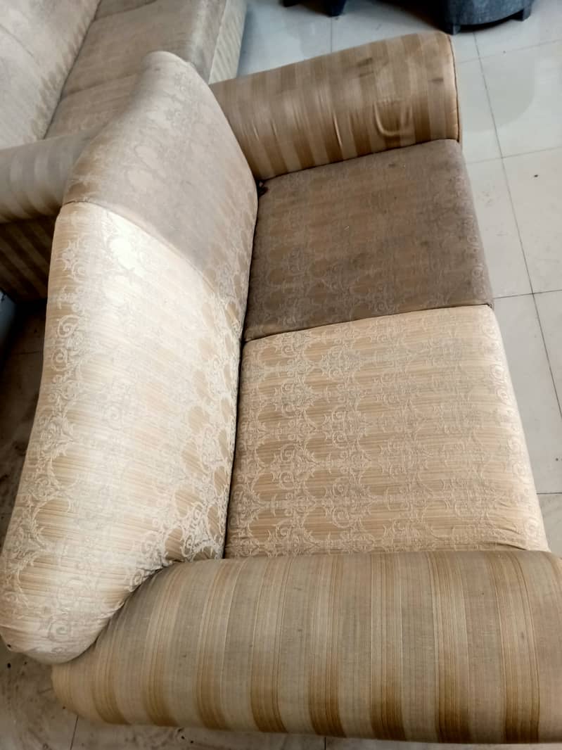 Sofa Cleaning/Carpet/Mattres/Rug/curtains/Termite Control Services 17