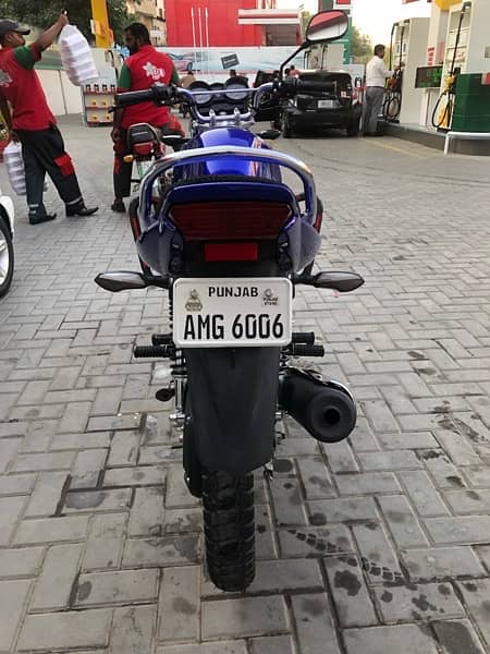 Yamaha YBR G 2022 125cc 3