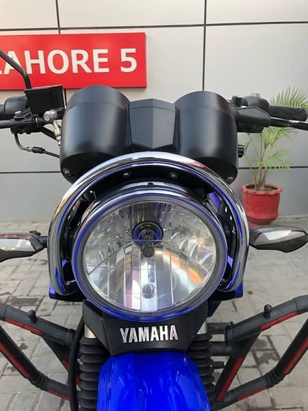 Yamaha YBR G 2022 125cc 11