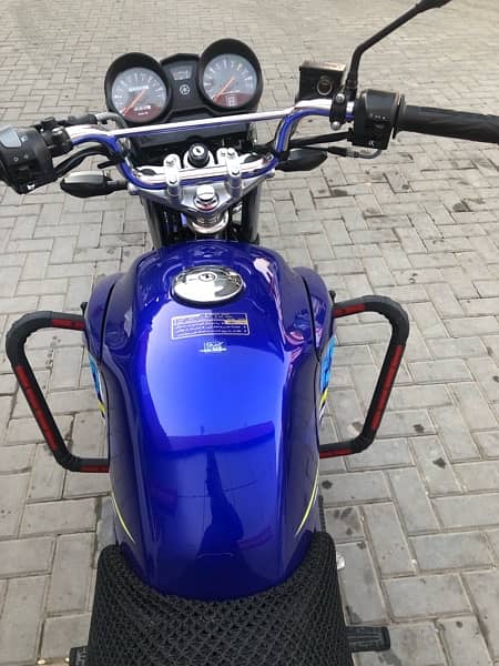 Yamaha YBR G 2022 125cc 14