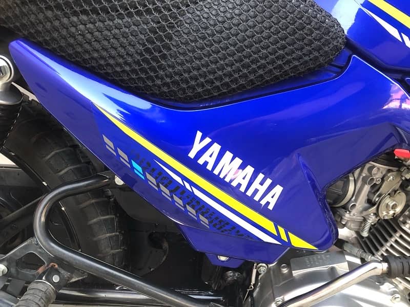 Yamaha YBR G 2022 125cc 16