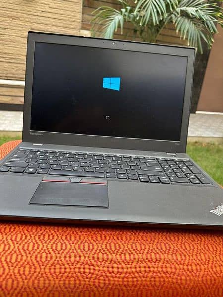 i5 15 inch Lenovo laptop Thinkpad 8gb ram 138 ssd 4