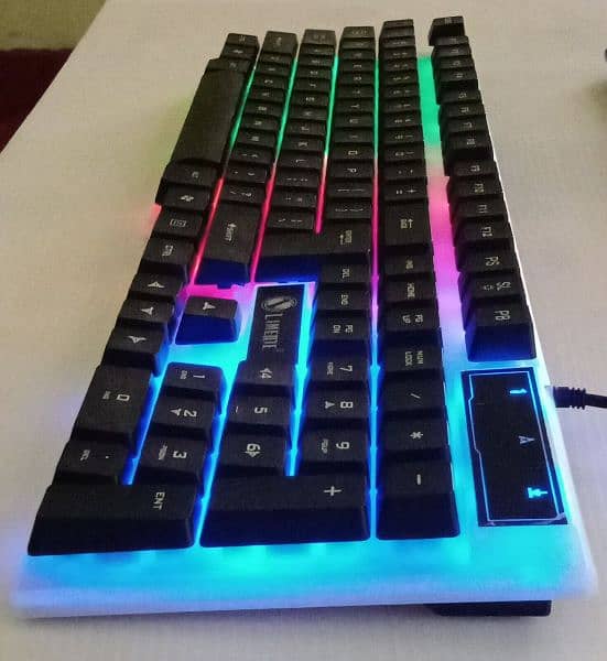 TX30 and TX35 good quality RGB colourful keyboard 1